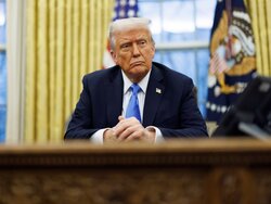 Miniatura: Zniszczył wielkie państwo