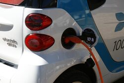 Samochody na wodór kontra elektryki na baterie
