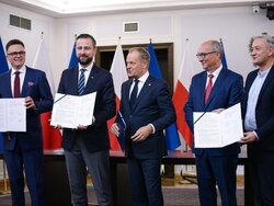 Miniatura: Ile wytrzyma koalicja Tuska?