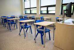 Miniatura: Szkoła ideologii