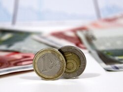 Miniatura: Dolar znów królem. A złoty?