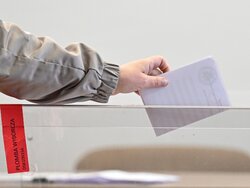 Miniatura: Polacy zagłosują w II turze wyborów....