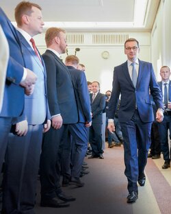 Miniatura: Trzecia droga Morawieckiego