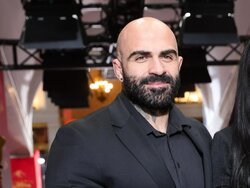 Miniatura: Prywatnie, ale publicznie