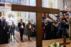 Miniatura: Milczcie!