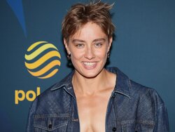 Miniatura: W sukience czy w spodniach?