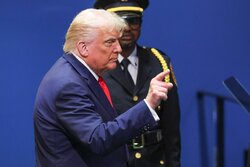 Miniatura: Trump po nowemu