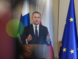 Miniatura: Prezydent i powiew wojny