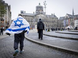Miniatura: Rakowski: Europa jest dla Izraela wrogim...