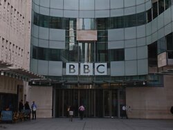 Miniatura: BBC: Historia pewnego upadku