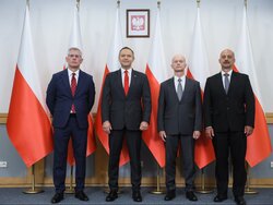 Miniatura: Powinność prezydenta Nawrockiego