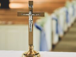 Synod bez krzyża