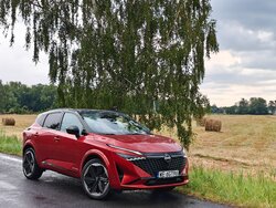 Miniatura: Nissan Qashqai e-POWER