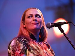 Miniatura: Gwiazdobzdur: Fajni nie są fajni