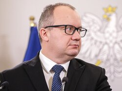 Miniatura: Bodnar kładzie rękę na wpływach z konfiskaty