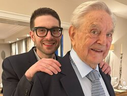 Miniatura: Teraz Alexander Soros