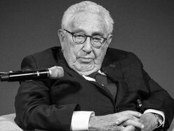 Miniatura: Kissingera sława na wyrost
