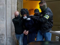 Miniatura: Morderca z UW trafi do szpitala, nie do...