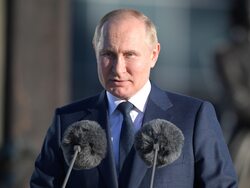Rosja zgniatana sankcjami