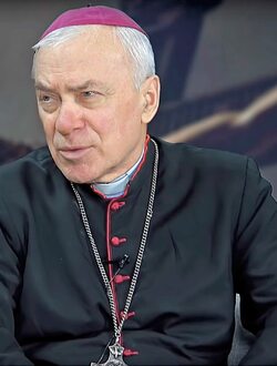 Zamieszanie wokół arcybiskupa Lengi