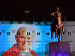 Miniatura: Wściekły atak na świętego
