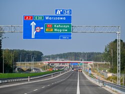 Miniatura: Polskie drogi już bezpieczniejsze niż...