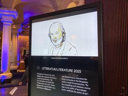 Miniatura: Nobel mówi po węgiersku
