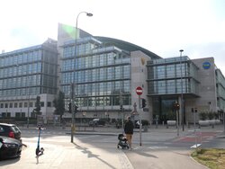 Miniatura: Niepokój przy Wiertniczej. TVN drugą TV...