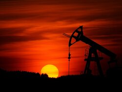 Miniatura: Pierwsza lampa naftowa