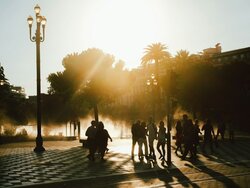 Miniatura: Reglamentowany hormon słońca