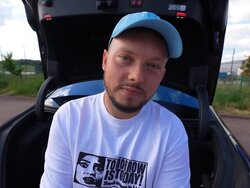 Miniatura: Uśmiech awaryjnie lądował