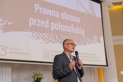 Miniatura: Sądowa walka o prawdę