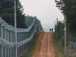 Miniatura: Granica z Białorusią otwarta. Młodzi...