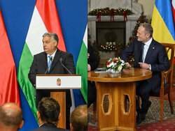 Miniatura: Węgierskie wahadło Grupy Wyszehradzkiej