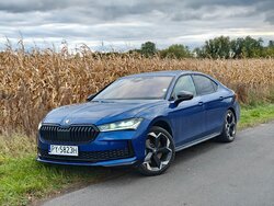 Miniatura: Škoda Superb IV Liftback PHEV