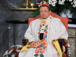 Miniatura: Kardynał Grzegorz Ryś na rozdrożu