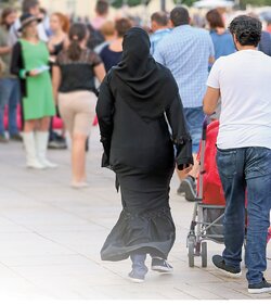 Miniatura: Coraz więcej imigrantów