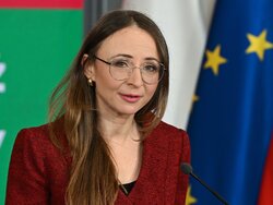 Miniatura: Dziadki i Babcie Mrozy dały Polakom nowe...